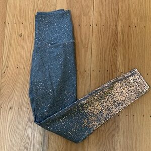 Beyond yoga leggings size small